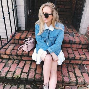 Meet your Posher, Caitlin